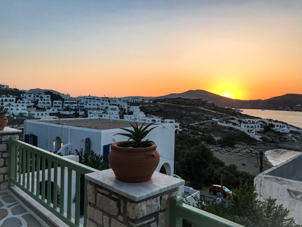  Paros guide: sunset at Villa Isabella in Naoussa